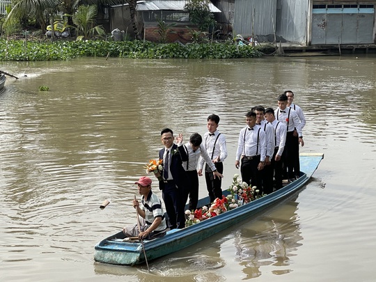 Số của hồi môn nghe muốn xỉu của á hậu Thúy An - Ảnh 9.