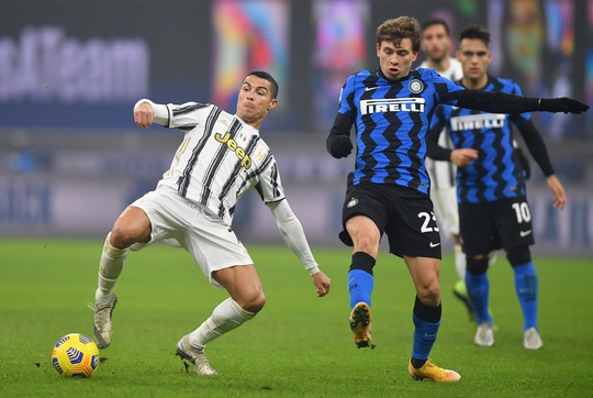 Ronaldo bất lực trong trận thua chủ nhà Inter Milan - Ảnh 1.