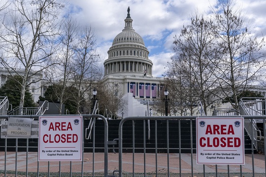 Phóng sự ảnh: Thủ đô Washington của Mỹ trước giờ chuyển giao quyền lực - Ảnh 19.