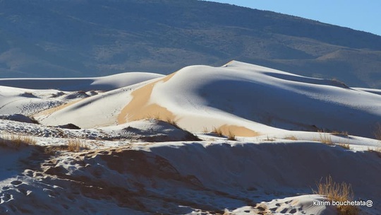Băng giá phủ trắng sa mạc nóng nhất thế giới - Ảnh 7.