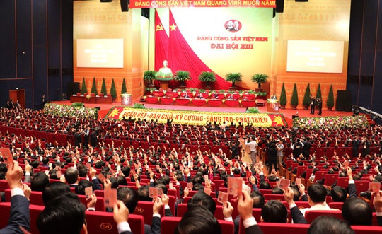 Ra mắt Ban Chấp hành Trung ương Đảng khóa XIII - Ảnh 2.