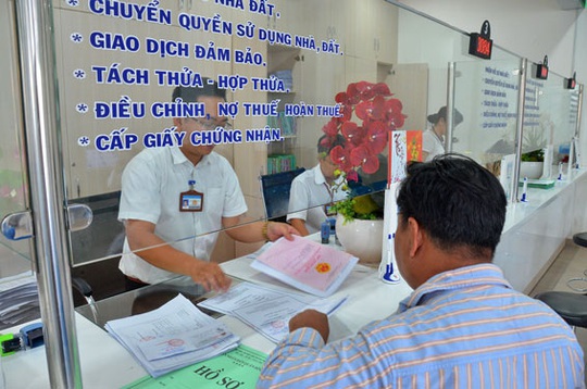 Ngồi ở nhà vẫn làm được sổ đỏ - Ảnh 1.