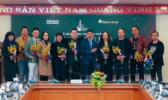 Dế Choắt, Rap Việt giành giải Cống hiến, Tùng Dương lập kỷ lục 13 lần nhận cúp - Ảnh 2.