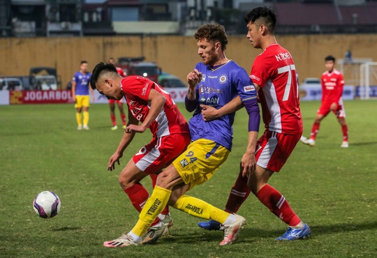 Đánh bại CLB Viettel với tỉ số sít sao 1-0, CLB Hà Nội giành Siêu Cup quốc gia - Ảnh 10.