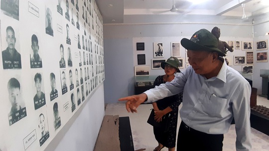 Ông Mai Năm hào hiệp - Ảnh 1.