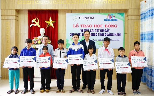 Sonkim Land trao học bổng vì một cái Tết đủ đầy cho học sinh nghèo tỉnh Quảng Nam - Ảnh 2.