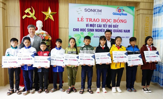Sonkim Land trao học bổng vì một cái Tết đủ đầy cho học sinh nghèo tỉnh Quảng Nam - Ảnh 3.