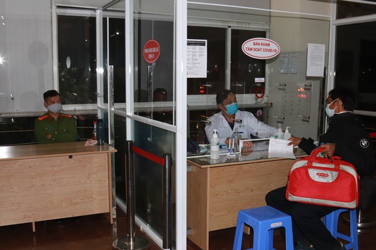 Chùm ảnh đón Tết ở bệnh viện - Ảnh 8.