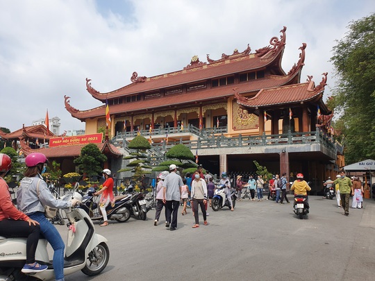 Cận cảnh viếng chùa Vĩnh Nghiêm, Việt Nam Quốc Tự, Phước Hải rằm tháng Giêng - Ảnh 8.