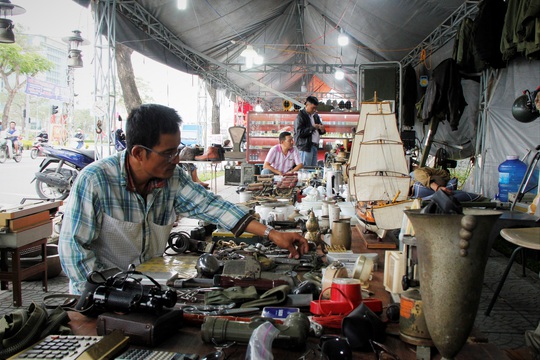 Phiên chợ gợi nhiều kí ức ngày xưa ở Đà Nẵng - Ảnh 2.