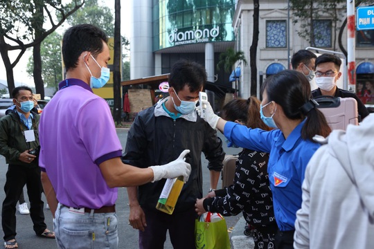 Những chuyến xe chở niềm vui - Ảnh 2.