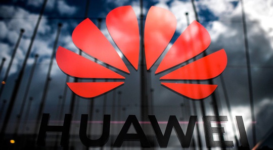 Tập đoàn Huawei nuôi cá bù lỗ cho điện thoại sau khi bị Mỹ chặn - Ảnh 1.