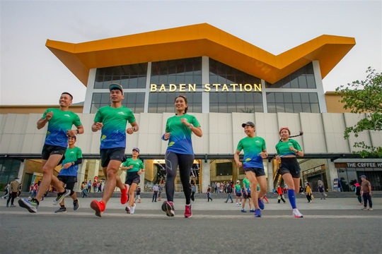 Tây Ninh thu hút cộng đồng runner với giải chạy BaDen Mountain Marathon 2021 - Ảnh 1.