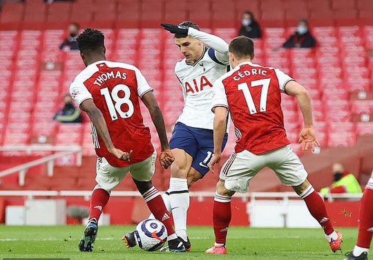 Nghiệt ngã phạt đền và thẻ đỏ, Tottenham thua đau Arsenal trận derby - Ảnh 3.