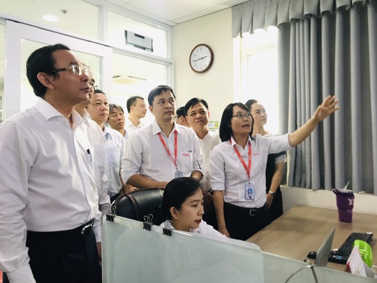Ông Nguyễn Văn Nên và ông Nguyễn Thiện Nhân thăm Công viên phần mềm Quang Trung - Ảnh 2.