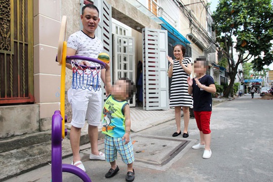 Khuyến khích sinh đủ 2 con thời dân số vàng - Ảnh 1.