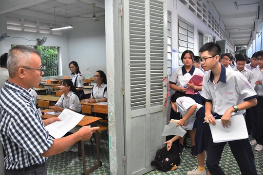 Nhiều đề xuất đổi mới trong tuyển sinh đầu cấp - Ảnh 1.