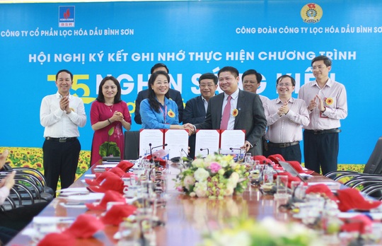 1.300 sáng kiến, làm lợi hơn 130 tỉ đồng - Ảnh 1.