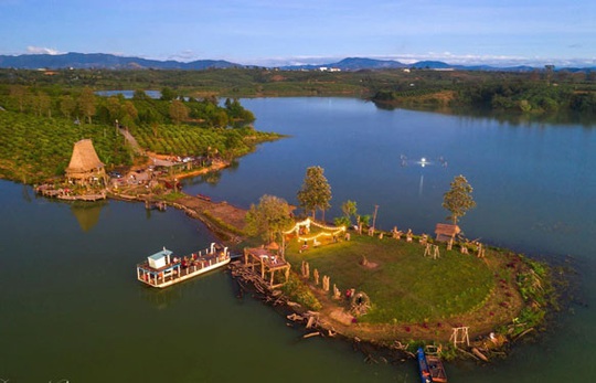 Tháng 3, Tây Nguyên rực rỡ - Ảnh 1.
