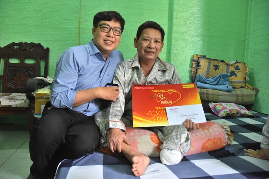 Chương trình Mai Vàng nhân ái thăm NSƯT Linh Phước và nghệ sĩ Thái Thanh Hằng - Ảnh 4.