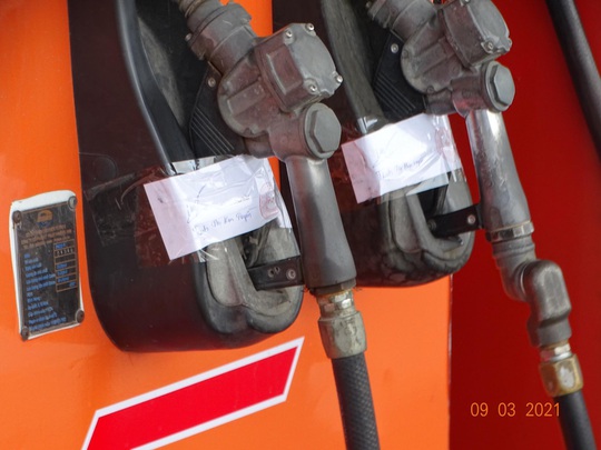 Bắt khẩn cấp vợ chồng công ty xăng dầu Vân Trúc liên quan vụ xăng giả khủng - Ảnh 1.