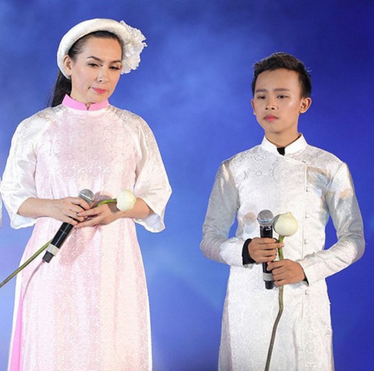 Trang Trần bị chỉ trích khi liên tục bàn chuyện Hồ Văn Cường - Ảnh 3.
