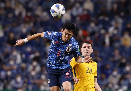 Đánh bại tuyển Úc, Nhật Bản lọt Top 3 bảng B - Ảnh 2.
