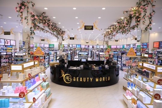 “Tôi làm siêu thị mỹ phẩm AB Beauty World vì tự tôn dân tộc” - Ảnh 2.