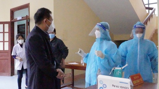Quảng Bình đóng cửa 1 trường học vì có học sinh nhiễm SARS-CoV-2 - Ảnh 1.