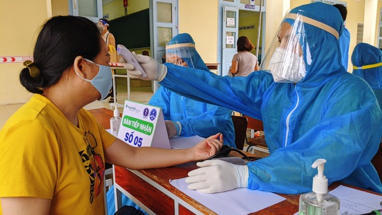 2.500 giáo viên ở Cần Thơ được tiêm vắc-xin phòng Covid-19 - Ảnh 3.