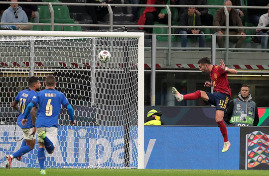 Ý sụp đổ trên sân nhà, Tây Ban Nha tranh chung kết Nations League - Ảnh 6.