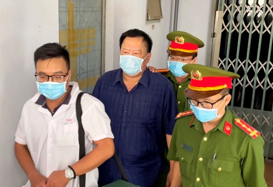 Đề nghị truy tố 7 người, trong đó có 2 cựu chủ tịch UBND tỉnh Khánh Hòa - Ảnh 5.