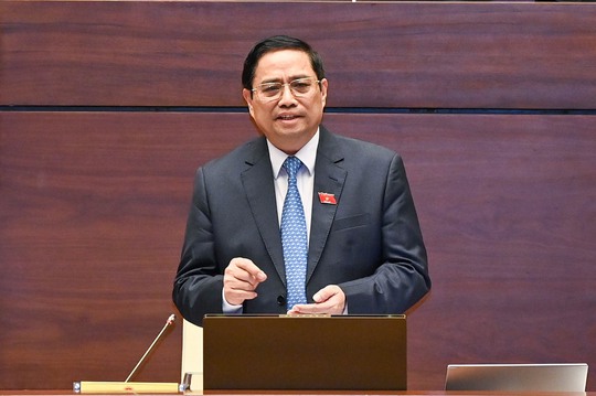 Thủ tướng Phạm Minh Chính: Cần chính sách thu hút nhân lực y tế xuống cơ sở - Ảnh 1.