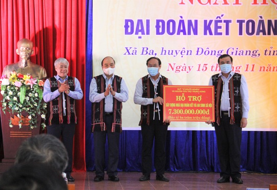 Chủ tịch nước Nguyễn Xuân Phúc dự Ngày hội đại đoàn kết toàn dân tộc tại Quảng Nam - Ảnh 4.