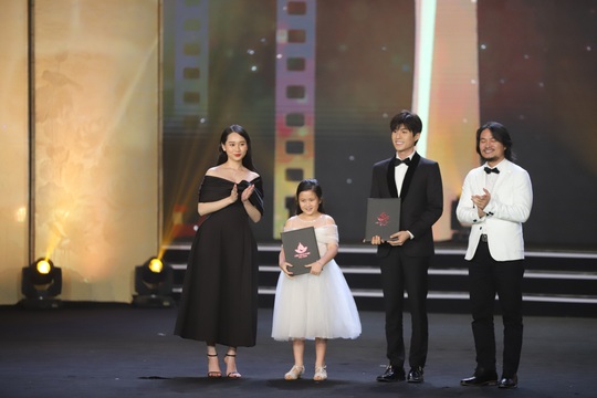 Mắt biếc đoạt giải Bông sen vàng Liên hoan Phim Việt Nam lần thứ XXII - Ảnh 2.