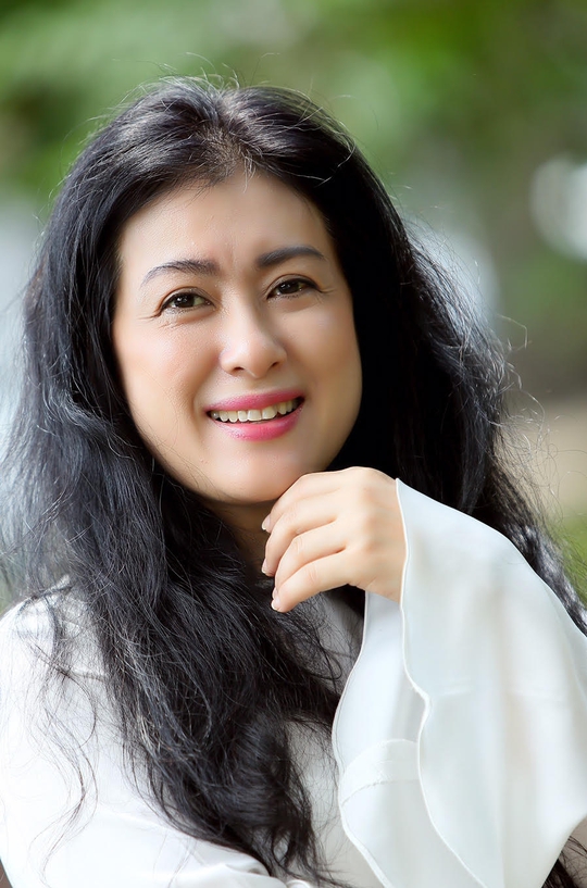 Nghệ sĩ Thanh Thủy: Phụ nữ giết đàn ông bằng nước mắt - Ảnh 1.