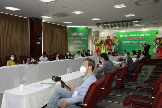 Nhà báo - Đạo diễn Nguyễn Trường Sơn được bầu làm Chủ tịch Hiệp hội Quảng cáo Việt Nam - Ảnh 2.