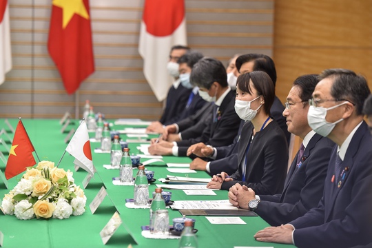Thủ tướng Nhật Bản Kishida Fumio đón Thủ tướng Phạm Minh Chính - Ảnh 9.