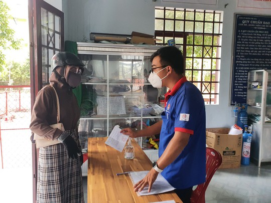 Khốn khổ vì giấy nghỉ việc hưởng bảo hiểm xã hội - Ảnh 1.