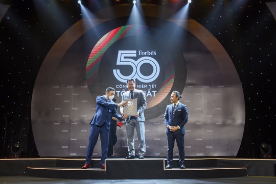 MB vào Top 50 công ty niêm yết tốt nhất Việt Nam 2021 của Forbes - Ảnh 1.