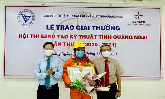 PC Quảng Ngãi: Đoạt nhiều giải thưởng trong Hội thi sáng tạo kỹ thuật tỉnh Quảng Ngãi lần thứ 12 - Ảnh 1.