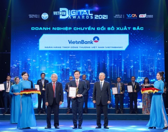 VietinBank đoạt giải thưởng Doanh nghiệp chuyển đổi số xuất sắc Việt Nam năm 2021 - Ảnh 1.