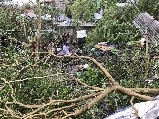 Siêu bão Rai vào Philippines: Hơn 100 người đã thiệt mạng - Ảnh 1.