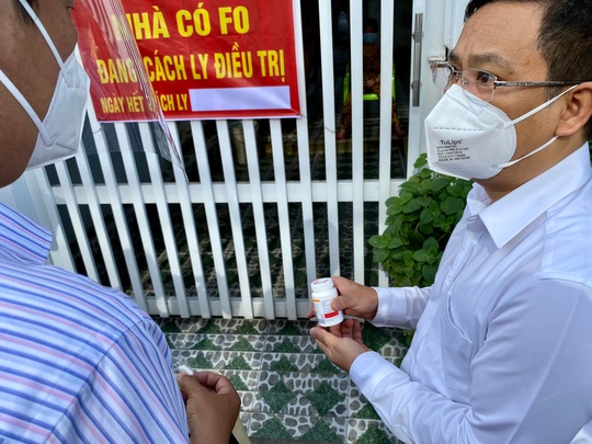 Thủ tướng yêu cầu cấp ngay thuốc kháng virus điều trị Covid-19 cho địa phương - Ảnh 1.