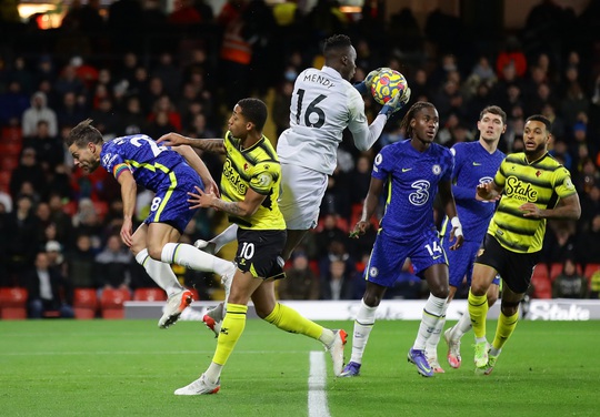 Chelsea vượt khó trước Watford, giữ ngôi đỉnh bảng nước Anh - Ảnh 1.