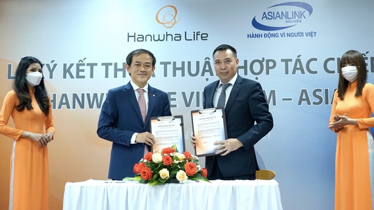 Hanwha Life Việt Nam hợp tác với Asianlink mở rộng phân phối bảo hiểm - Ảnh 1.