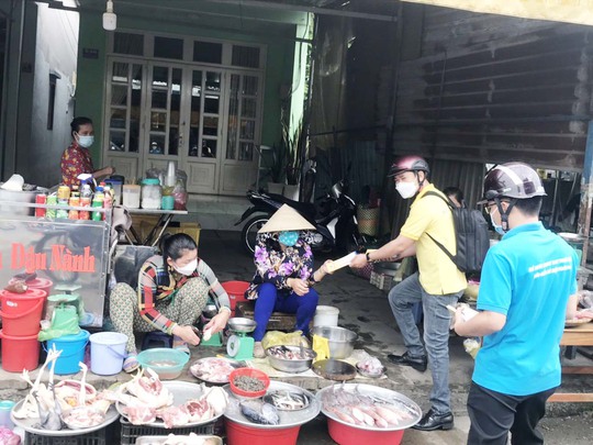 BHYT hộ gia đình: Đóng góp khi lành, để dành khi ốm - Ảnh 1. BHYT hộ gia đình: Đóng góp khi lành, để dành khi ốm - Ảnh 1.
