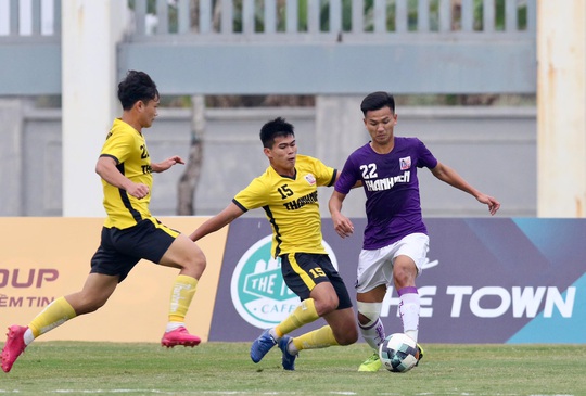 Vượt qua Hà Nội phút bù giờ, lứa đàn em Công Phượng lần đầu vô địch Giải U21 quốc gia 2021 - Ảnh 2.