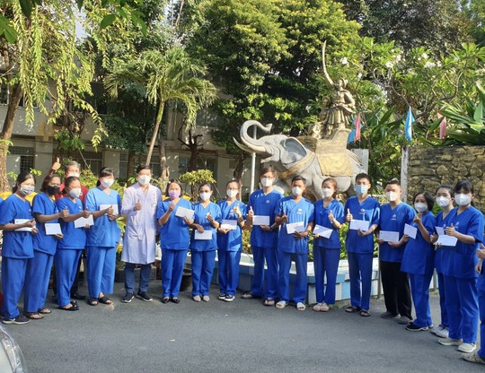 Bệnh viện Điều trị Covid-19 Trưng Vương tiếp ứng Bệnh viện Hồi sức Covid-19 - Ảnh 1.