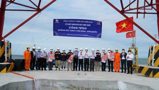 Xuất quân kéo dây vượt biển công trình đường dây 220kV Kiên Bình - Phú Quốc - Ảnh 1.